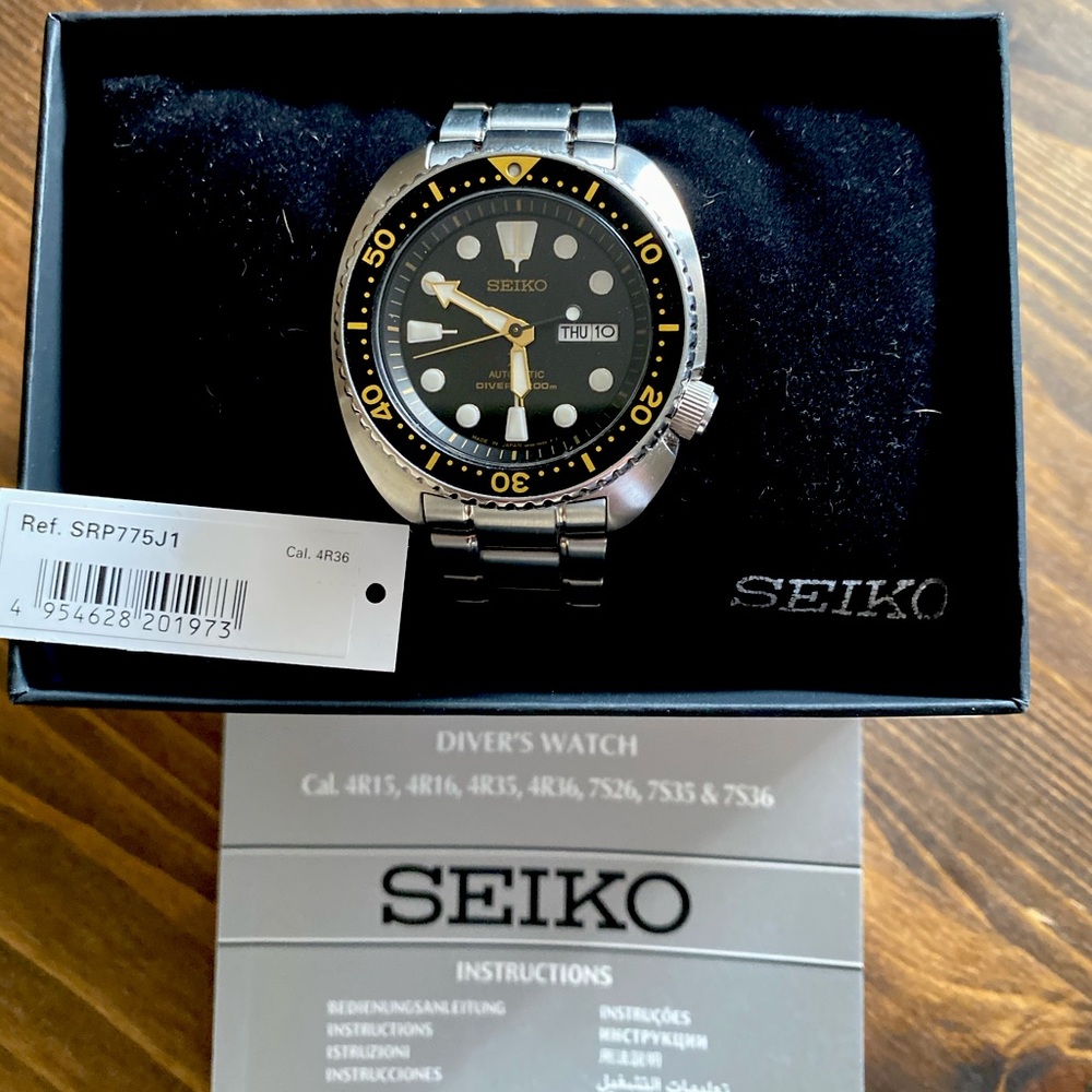 seiko prospect srp775j1 turtle
Great condition 
Box, manual, all links
